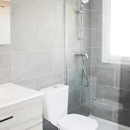 Apartman 2 - Vue - Parking - Proche Palais Festival & Plages Cannes